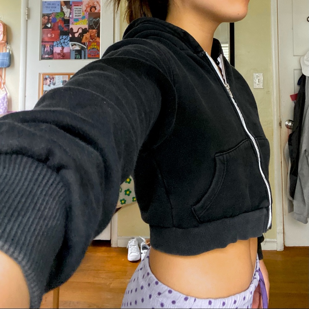 Black Cropped Zip-Up